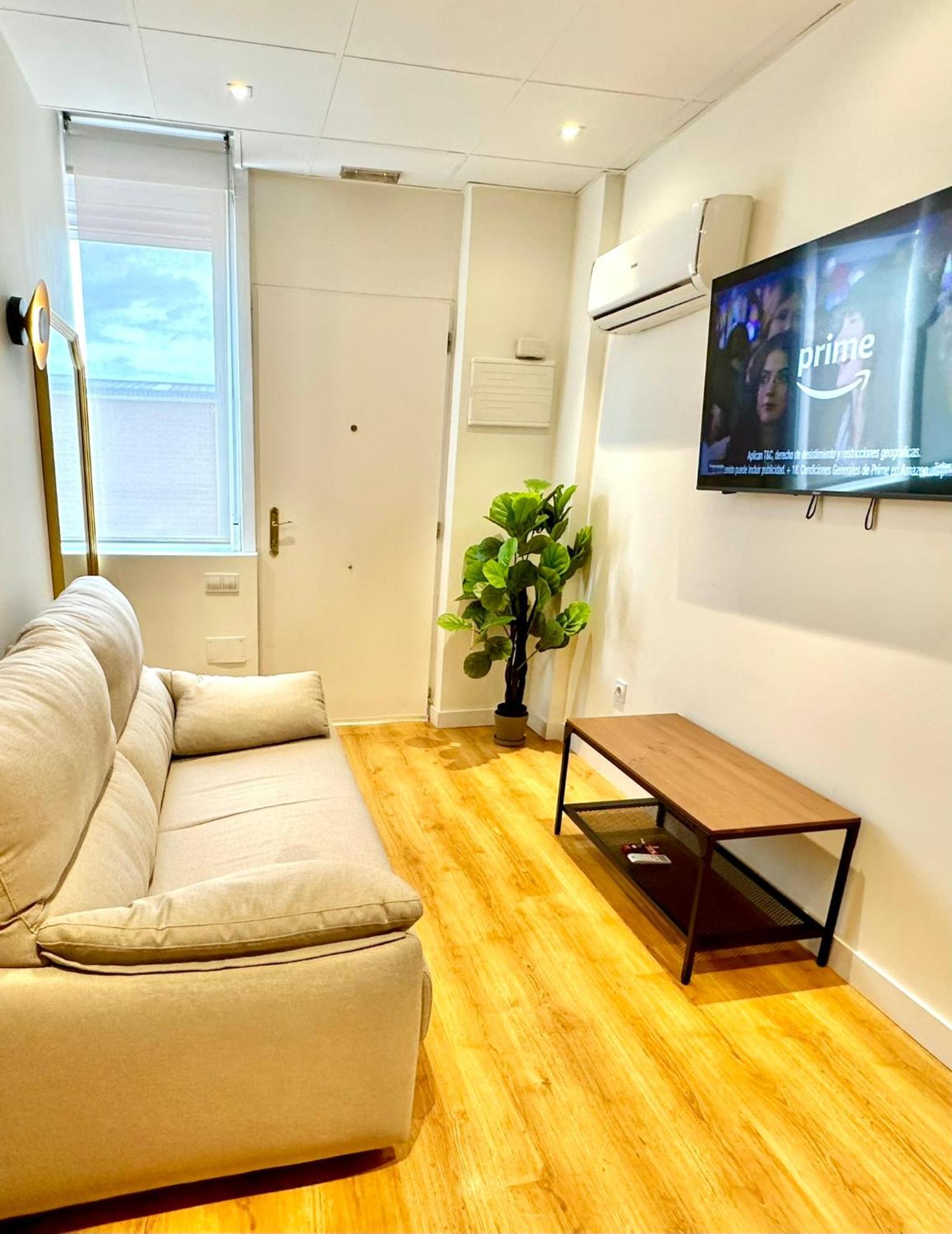 Apartamentos Noviembre 马德里 外观 照片