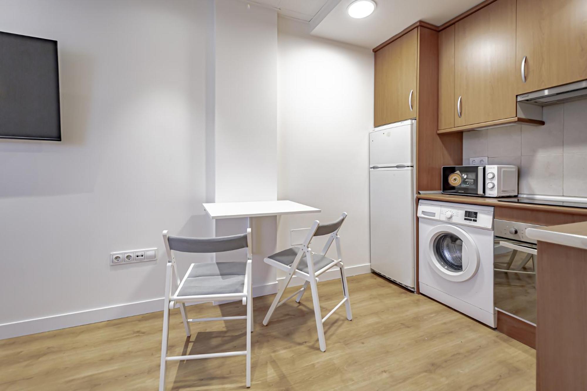 Apartamentos Noviembre 马德里 外观 照片