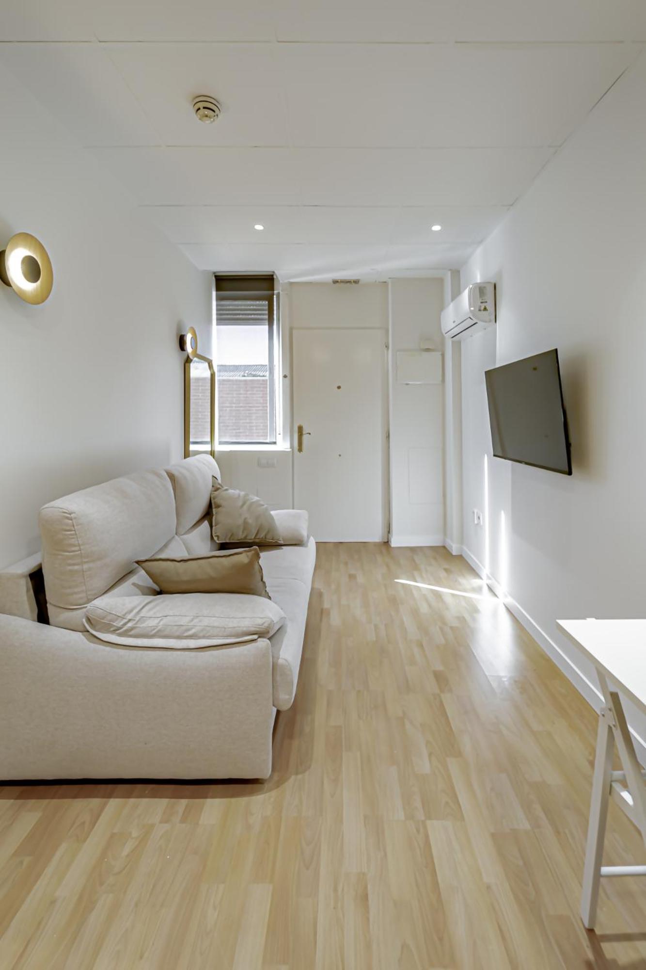 Apartamentos Noviembre 马德里 外观 照片