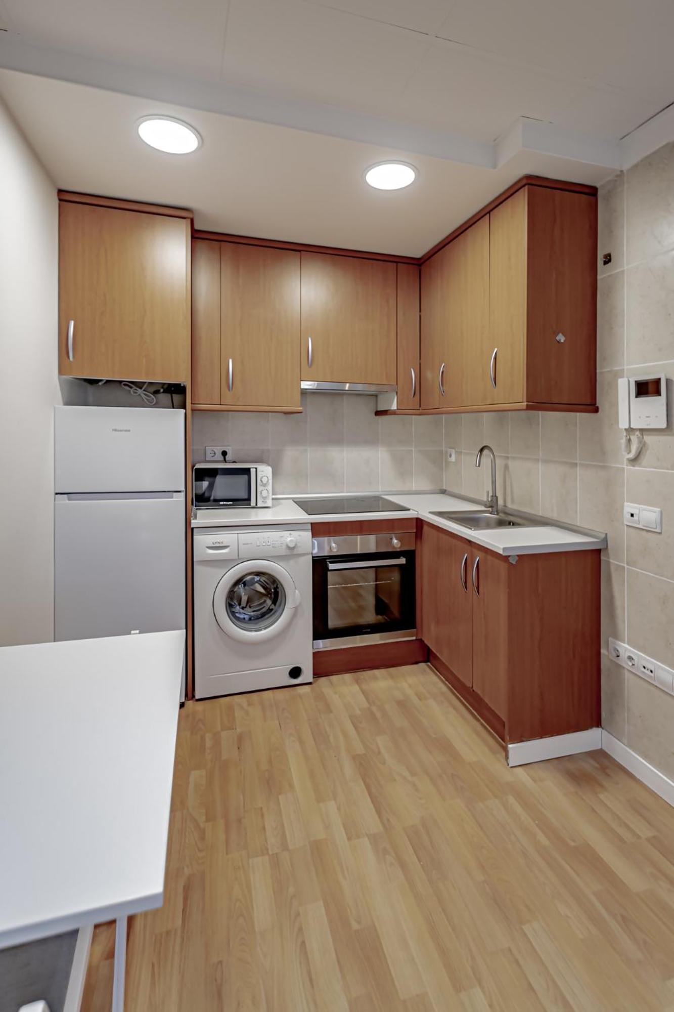 Apartamentos Noviembre 马德里 外观 照片