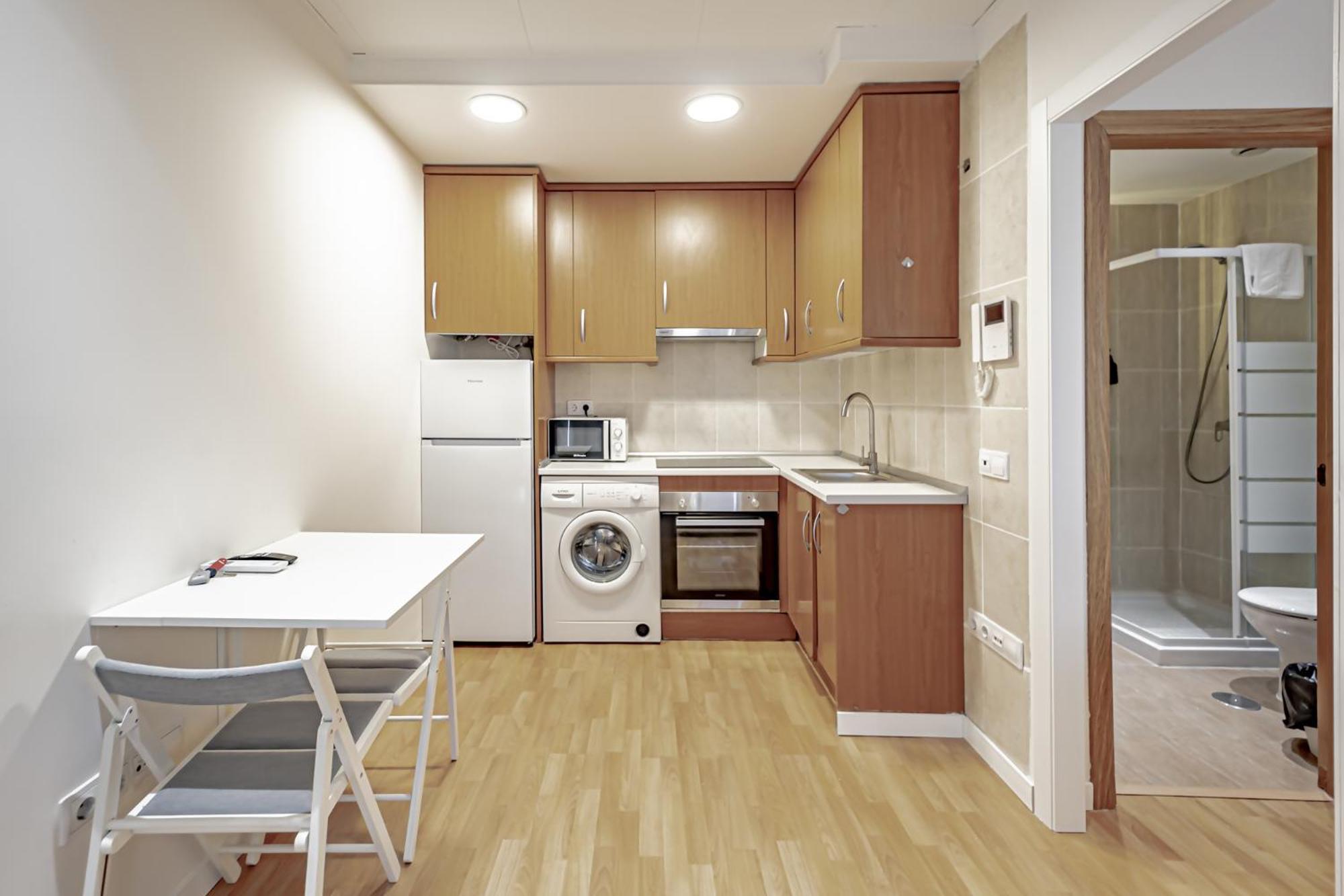 Apartamentos Noviembre 马德里 外观 照片
