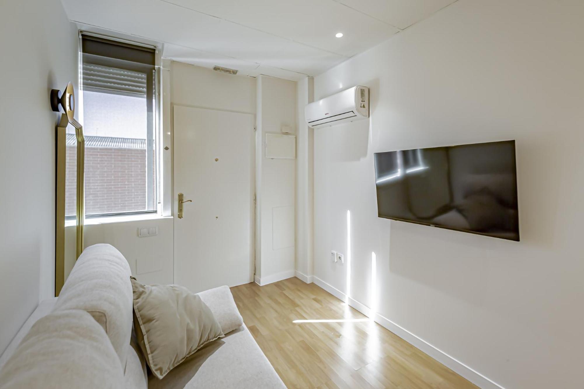 Apartamentos Noviembre 马德里 外观 照片